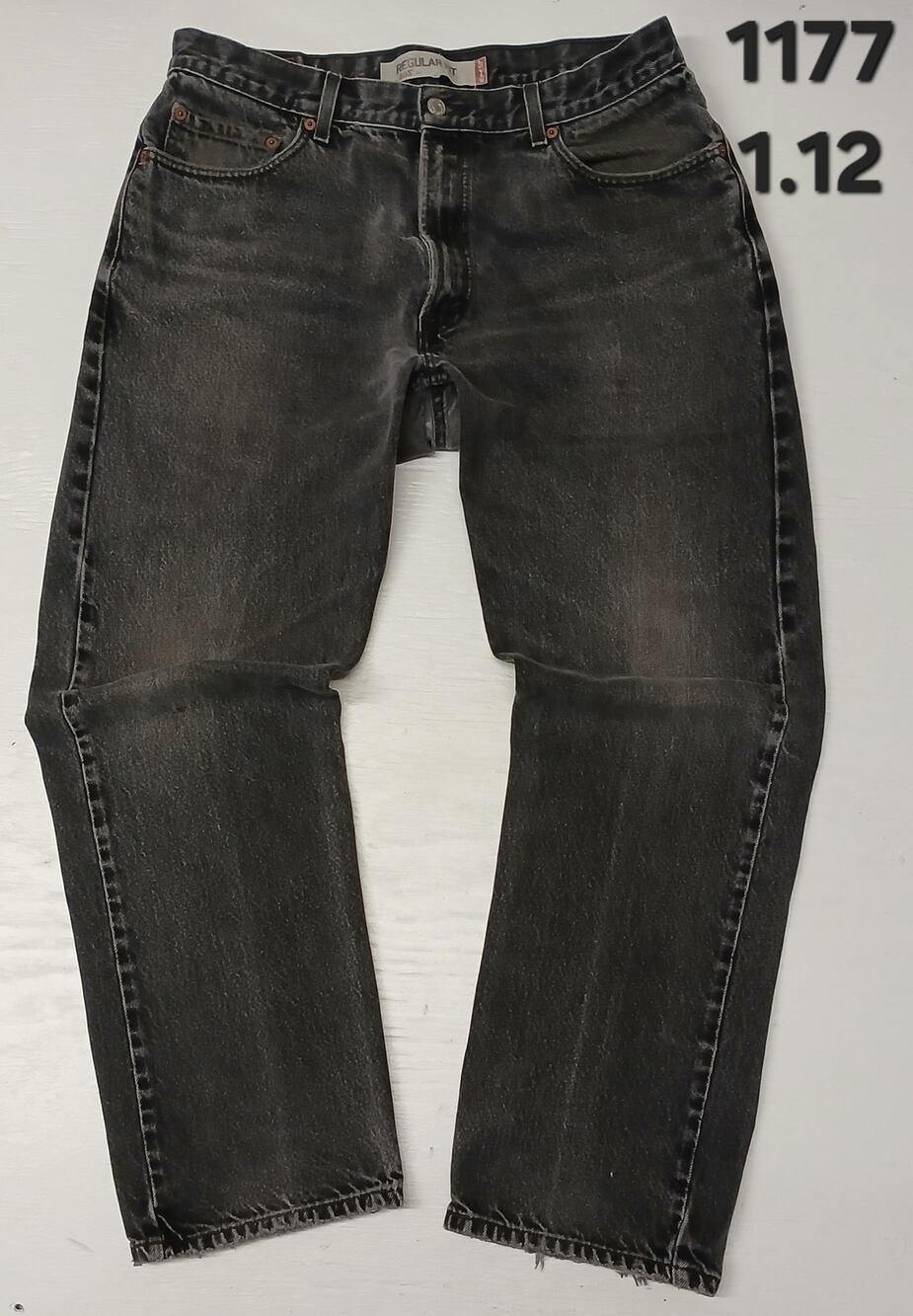 Levis 505 (36x32) Black Regular Fit Straight Denim jeans